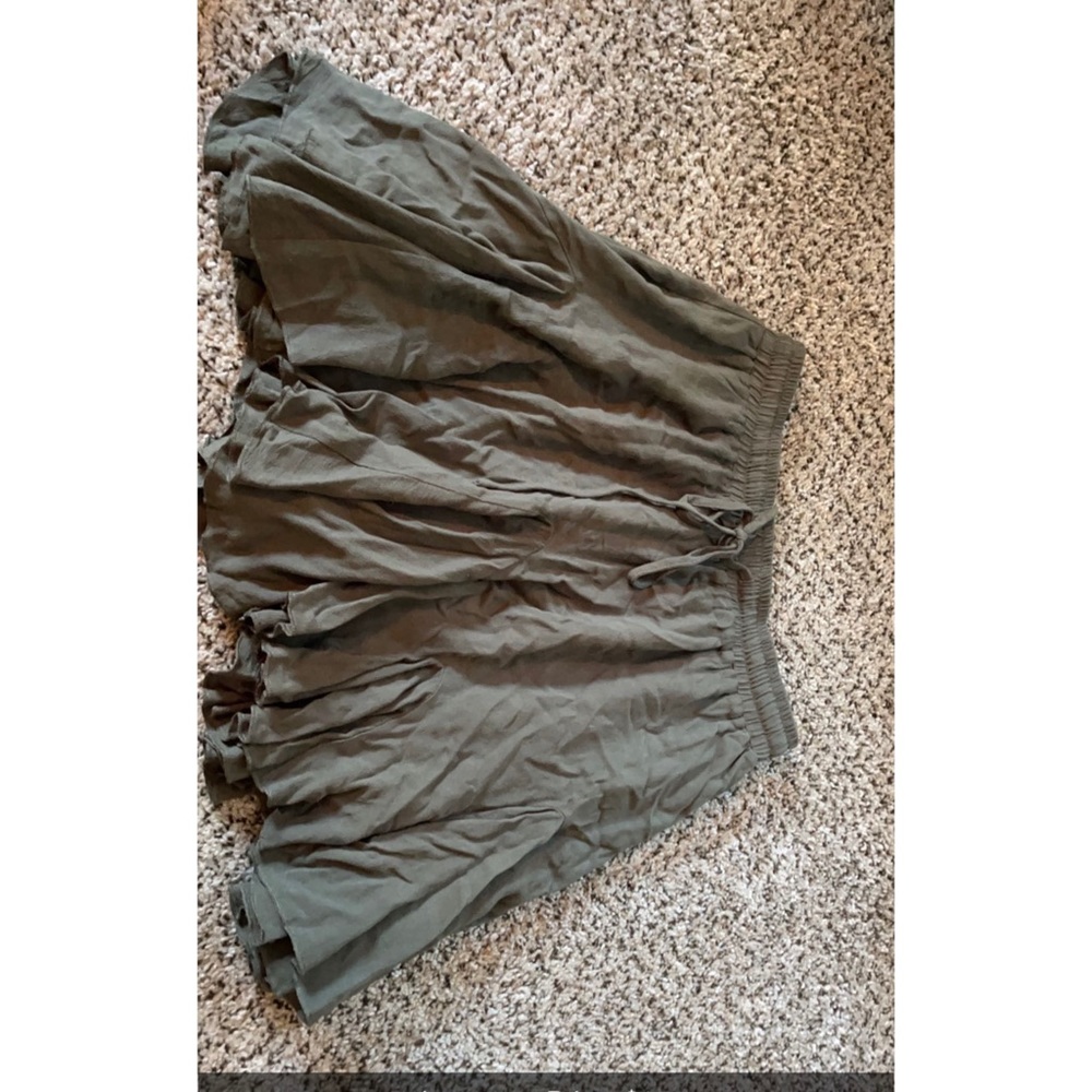 Hunter green, molly green flowy skirt